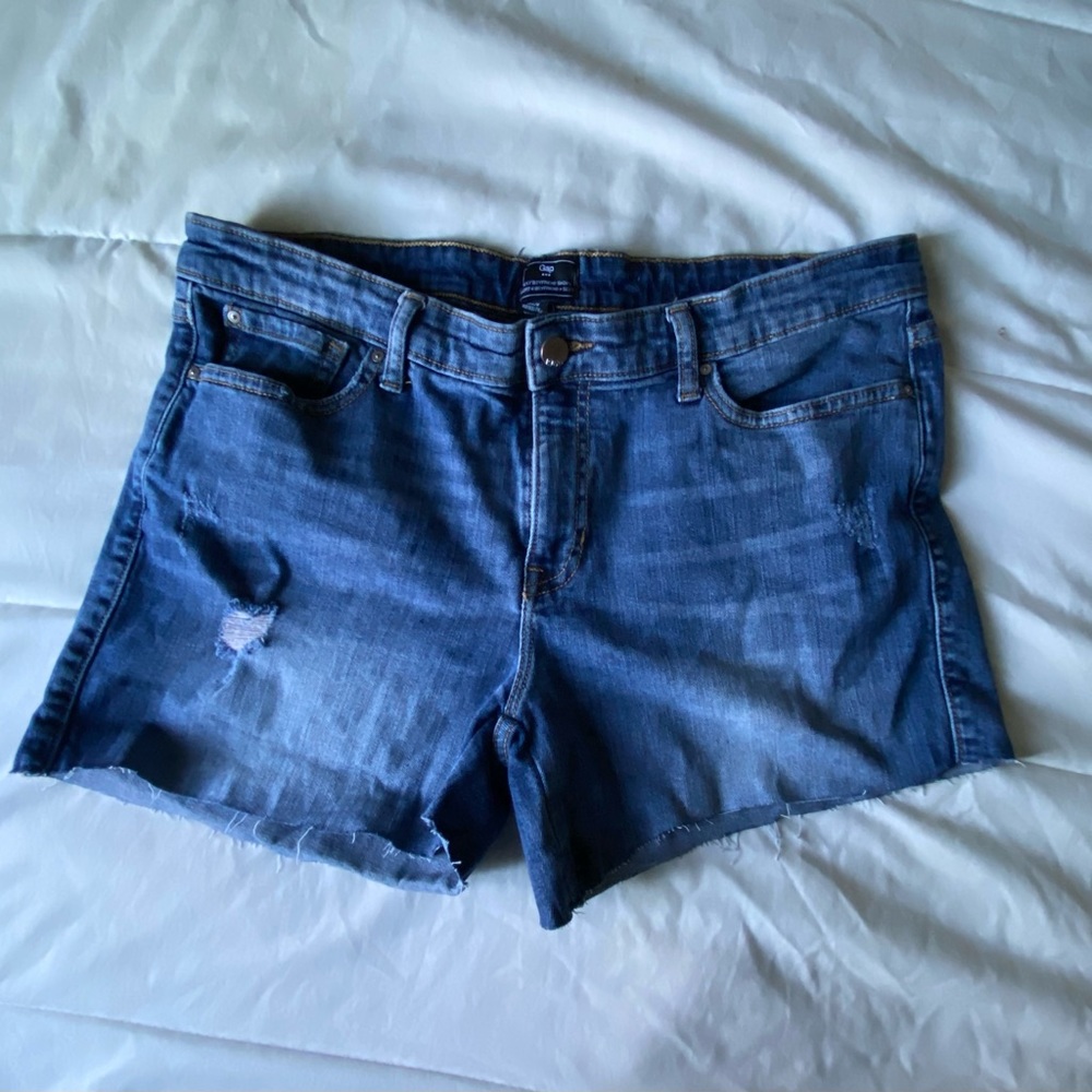 Sexy boyfriend shorts 🌹